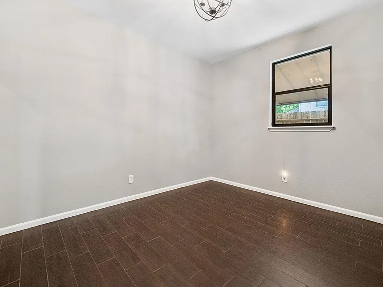 3202 Breezy Pines Ct — Photo 11