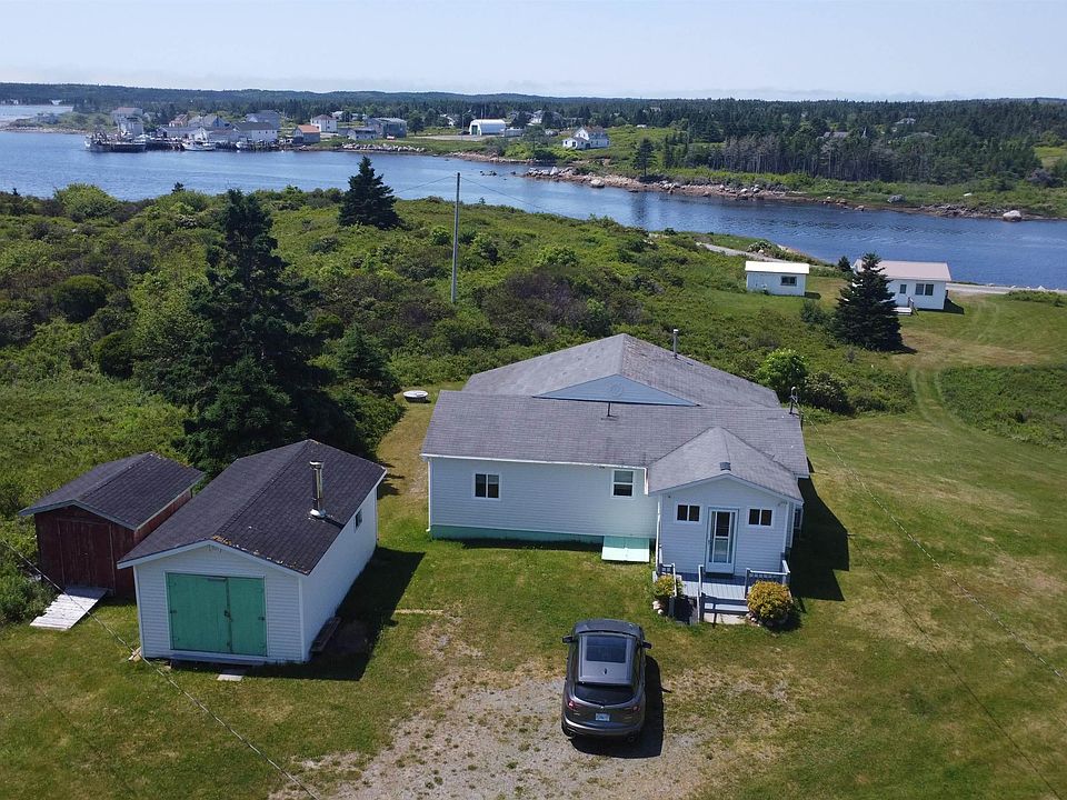 1st image of 130 Pellerin Rd