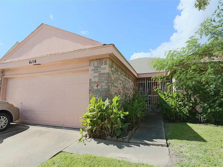 6214 Grandvale Dr — Photo 2