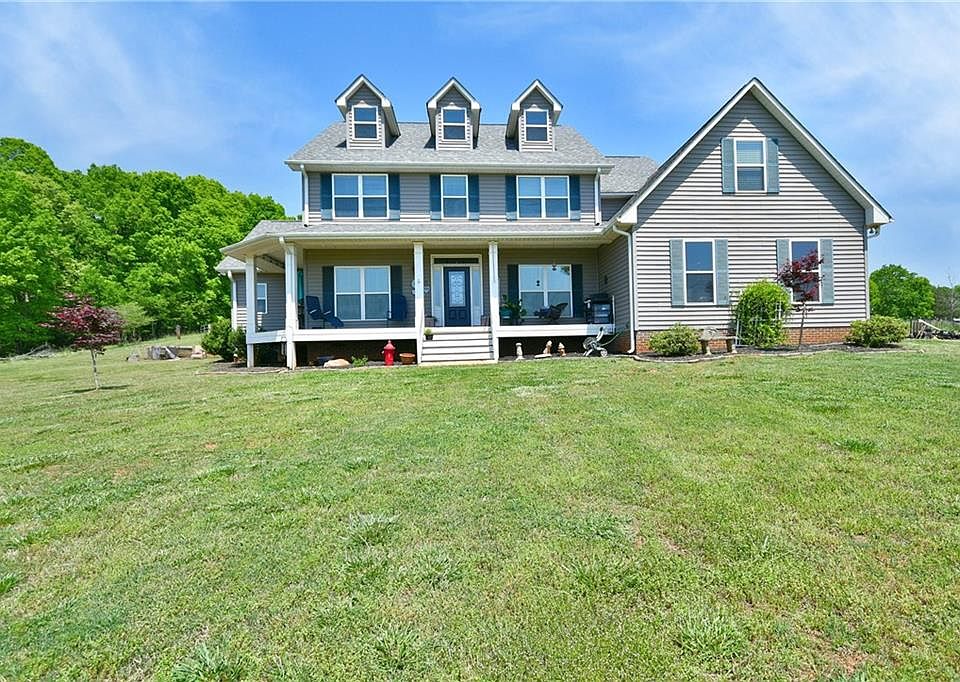 260 Twin Creeks Dr, Seneca, SC 29678 MLS 20265205 Zillow