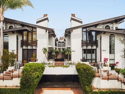 831 14th St APT 2, Santa Monica, CA, 90403
