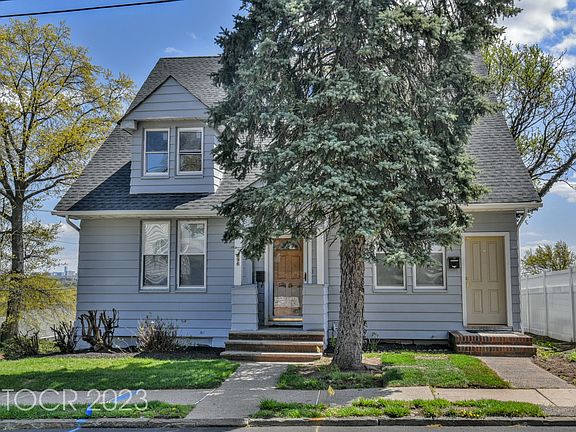 2nd image of 396 Terrace Ave