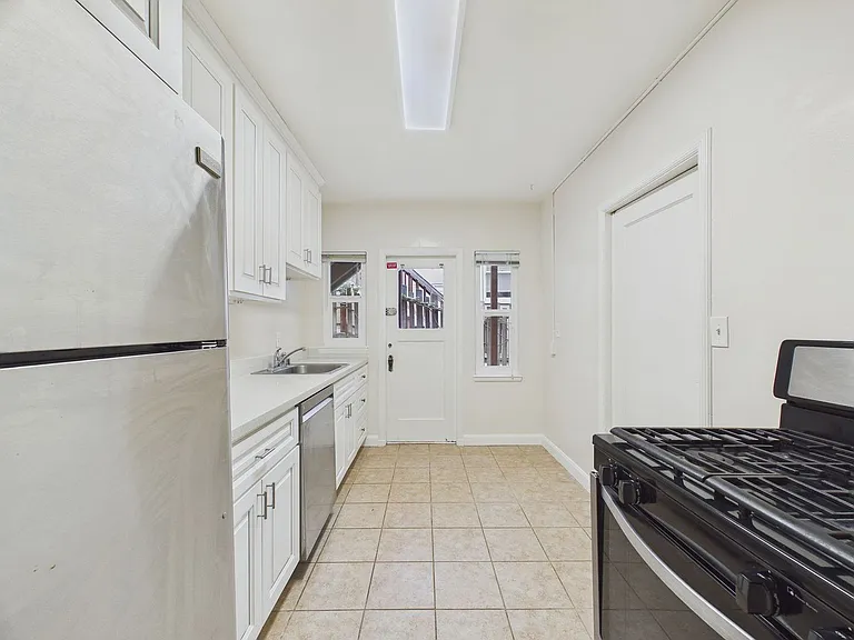 1148 Norwood Ave, Oakland, CA 94610 — Photo 10