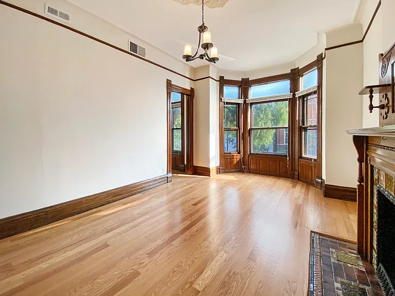 1012 W Armitage Ave #1 — Photo 6