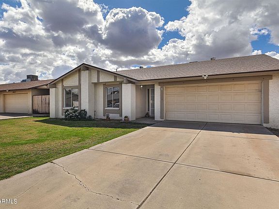5th image of 4043 W Lupine Ave