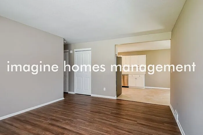 7656 Fern Dr — Photo 3