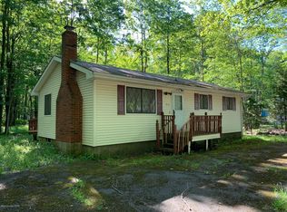 128 Linden Loop, Pocono Summit, PA 18346