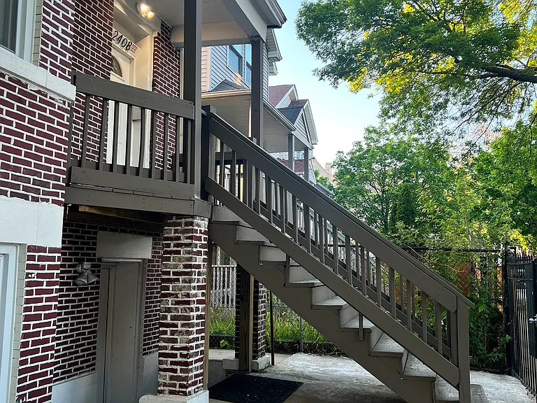 2408 S Trumbull Ave — Photo 14