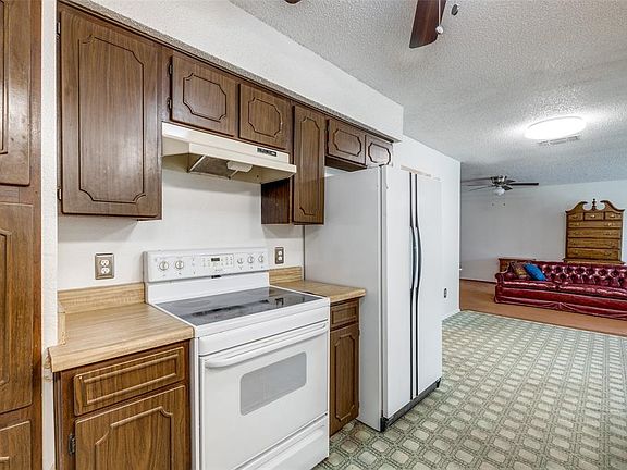 4th image of 4504 Windy Ln