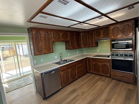 5th image of 850 Avenue I