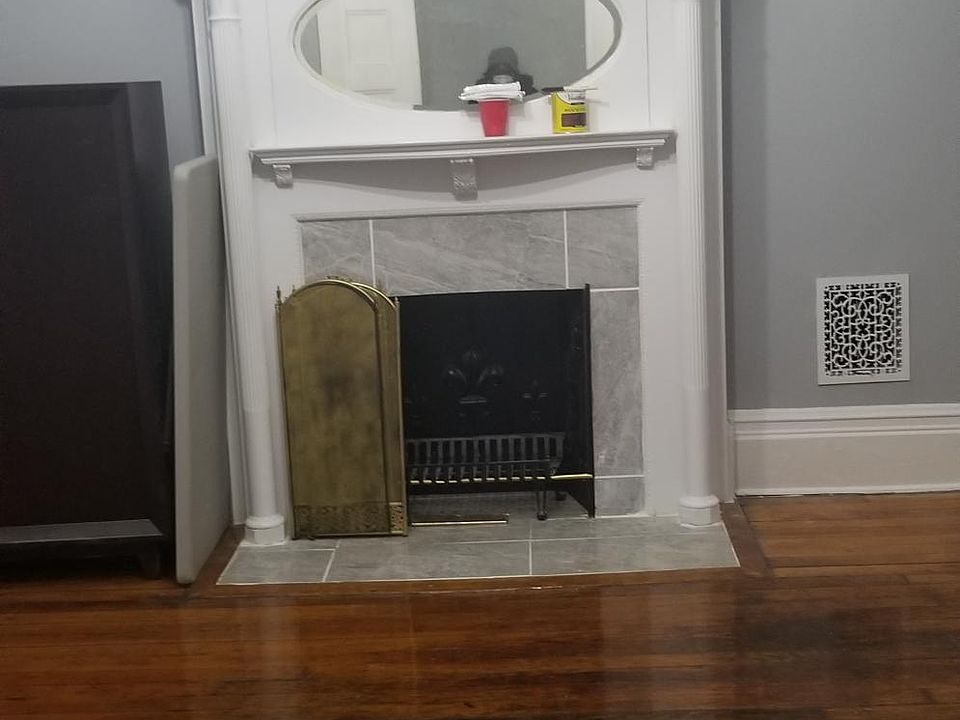 1st image of 205 E Sidney Ave