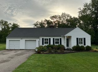 3653 Brainard Rd, Woodmere, OH 44122