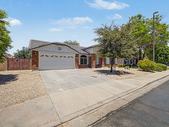 2nd image of 2866 E Toledo Ct