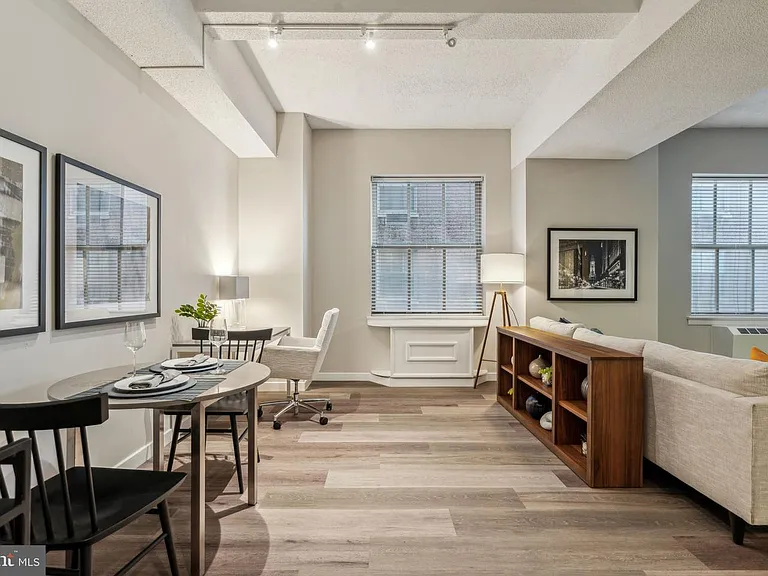 875 Sansom St #1009 — Photo 6