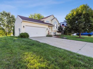 360 Pioneer Trl, Cedar Springs, MI 49319