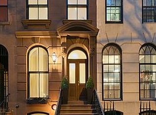 225 E 48th St #1, New York, NY 10017