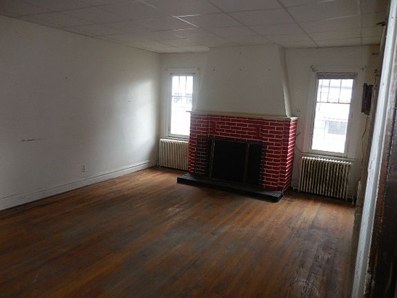 2nd image of 1605 S 8th Ave