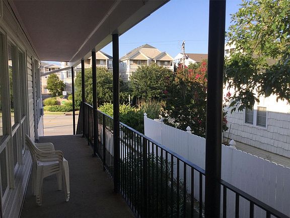 2nd image of 2065 E Ocean View Ave APT 4