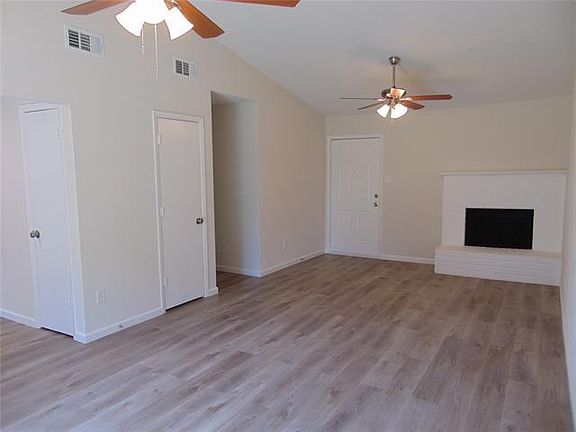 3rd image of 232 N Nachita Dr