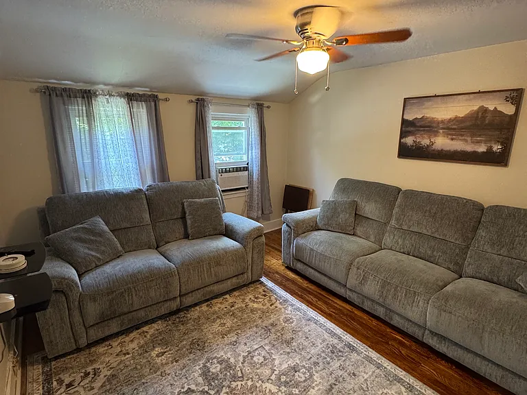 16 Prince St #2 — Photo 4
