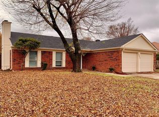 2637 Hamilton Dr, Grand Prairie, TX 75052