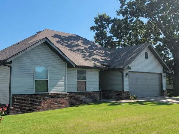 1320 Colonel Hawthorne Dr, Prairie Grove, AR 72753