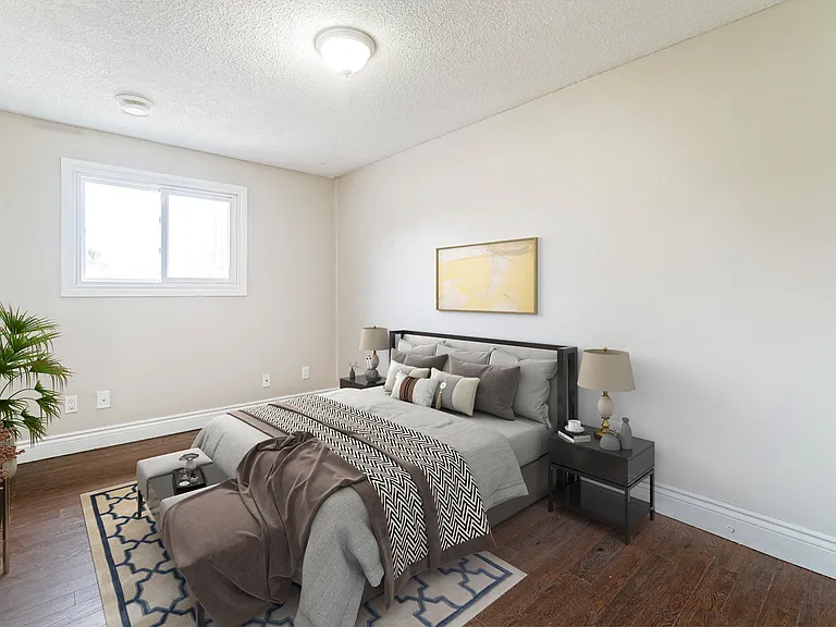 23 Harmony Rd S — Photo 12