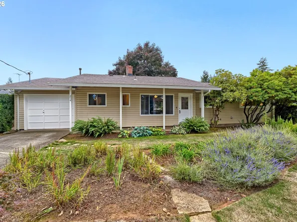 214 Park Dr, Oregon City, OR 97045