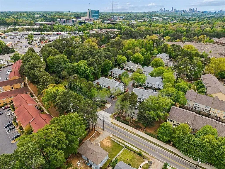 1465 Keys Crossing Dr NE — Photo 36