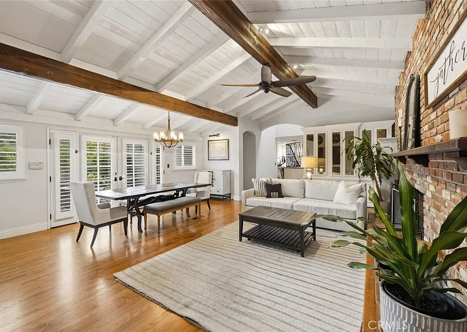 598 Encino Vista Dr