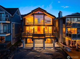3103 Alki Ave SW, Seattle, WA 98116