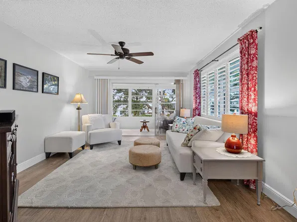 2929 SE OCEAN Boulevard #121-6, Stuart, FL 34996