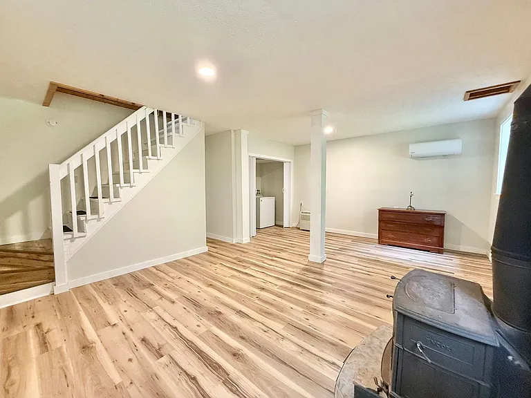 6233 Steffner Cir — Photo 18