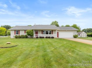 2207 Rozell Dr, Middleville, MI 49333