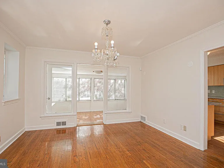 526 Williams Rd — Photo 9