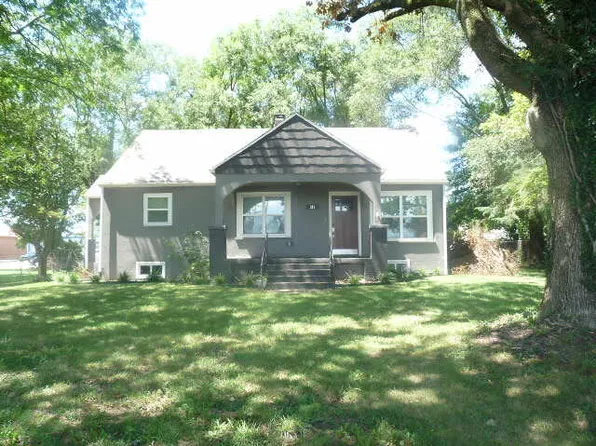 203 Kennedy Avenue, Clever, MO 65631