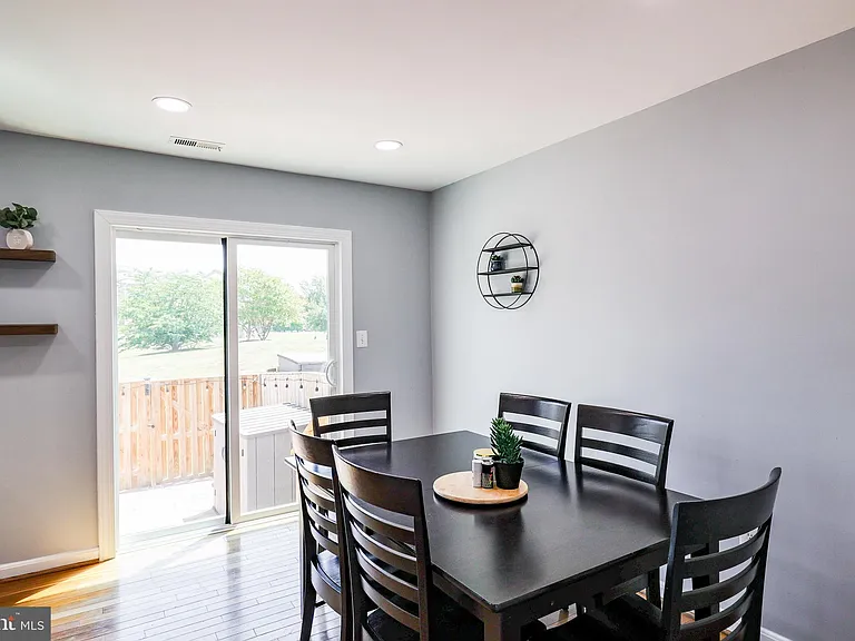 341 Creekside Commons Ct — Photo 7