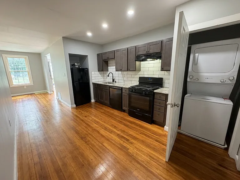 193 Livingston Ave #1 — Photo 5