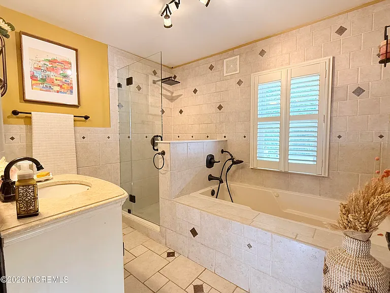 503 Dock St — Photo 17