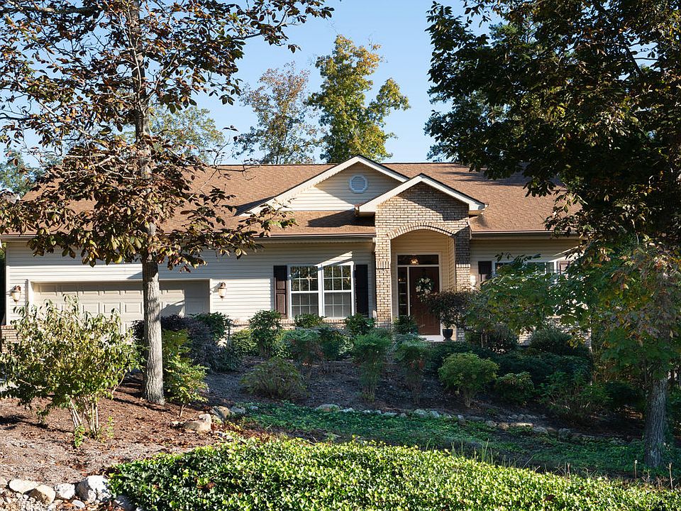1st image of 209 Vinita Pl