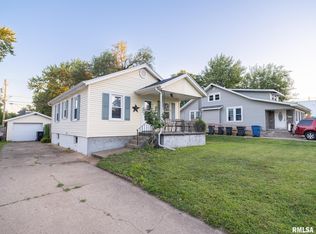 1410 Fisher St, Pekin, IL