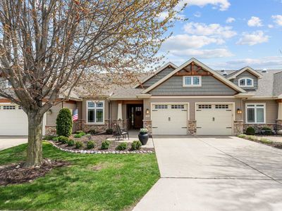 1355 Prairie Lake Cir, Neenah, WI, 54956