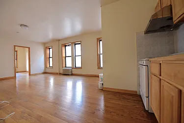 Rented by Nolita Group