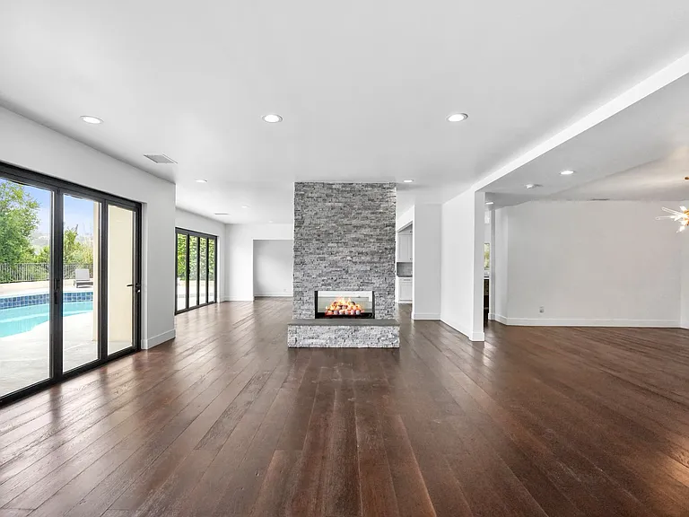 3812 Westfall Dr — Photo 1