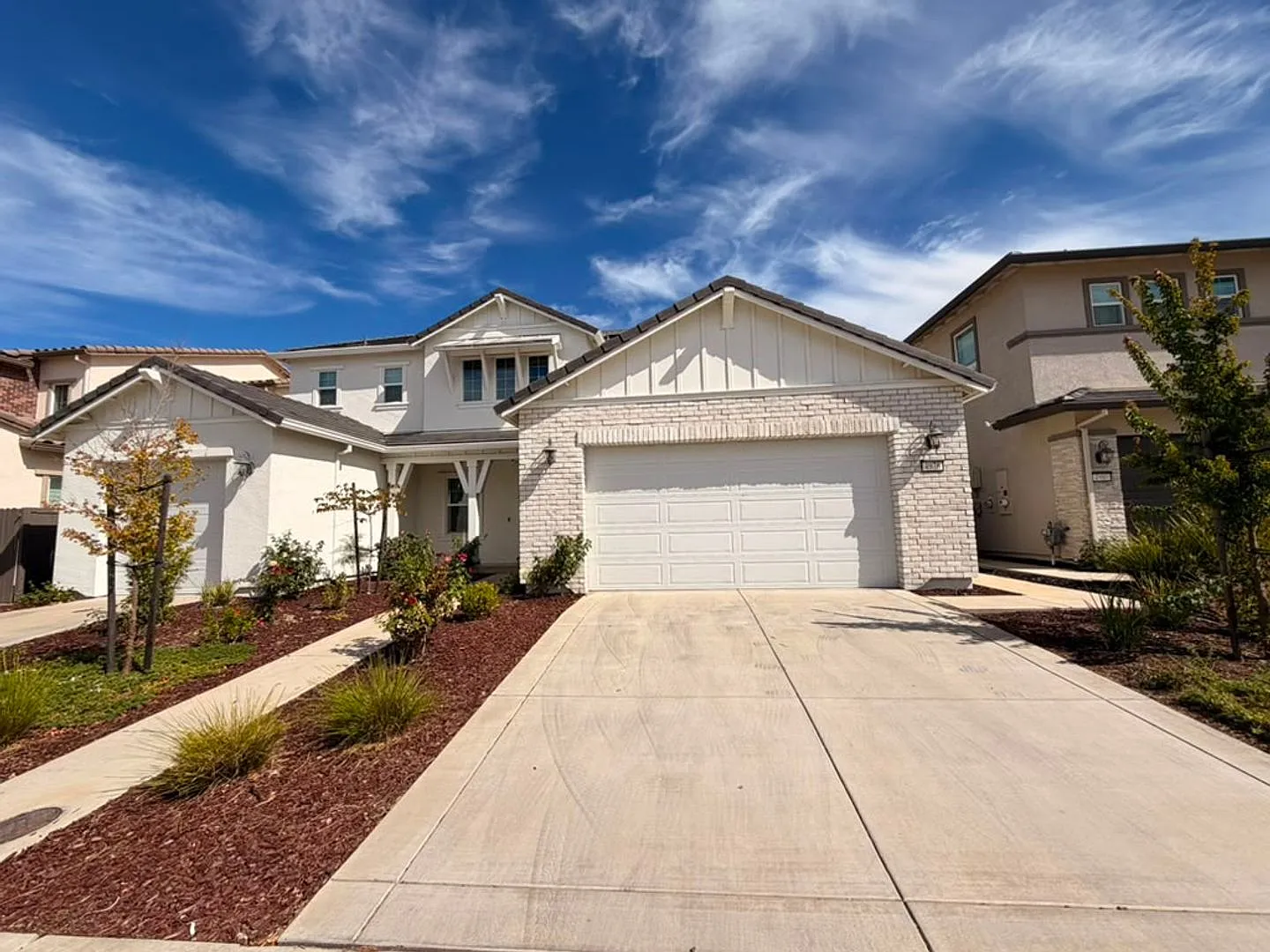 beautifully maintained 3-bedroom, 2.5-bath, 1,800 sq ft in Folsom — Photo 1