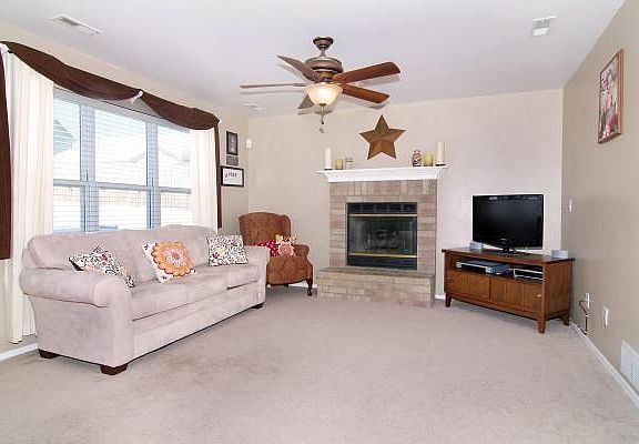 Warm and inviting family room!