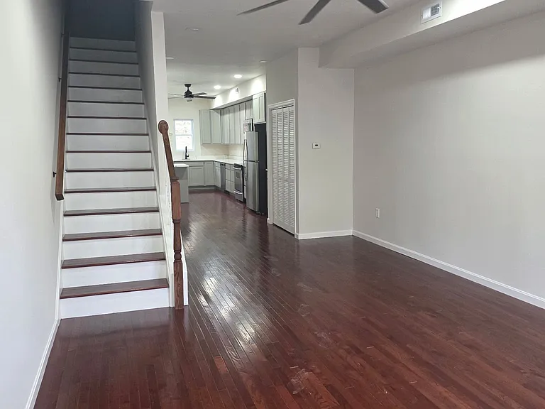 1511 E Lafayette Ave — Photo 1