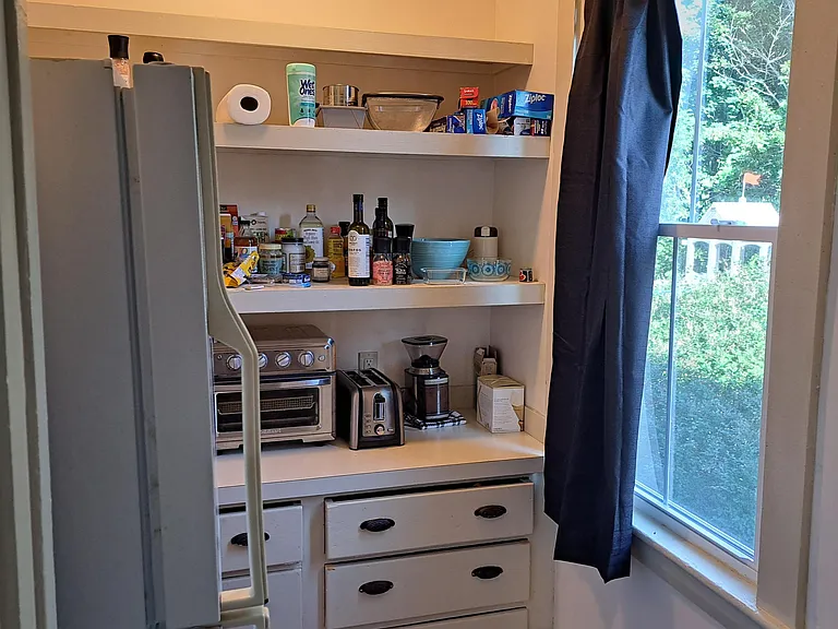 16 E Elm St #1 — Photo 8
