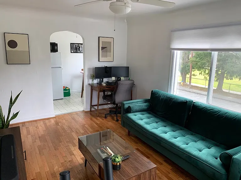 904 Naval Ave #1 — Photo 1
