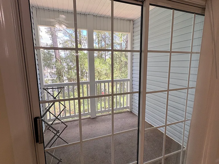 111 Fountain Pointe Ln #302 — Photo 16